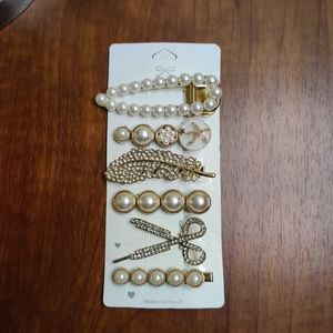 5pc Fashionable goldtone and pearl bead hair clips snaps barrettes for Women.